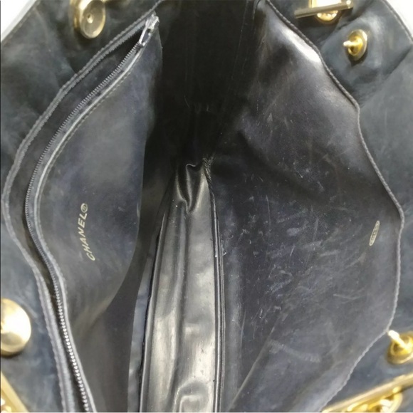 Chanel Navy Blue Lambskin Quilted Gold Chain Tote Bag - Picture 8 of 10